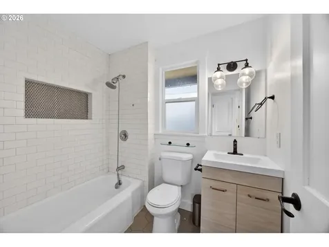 6505 N Knowles Avenue Portland OR 97217