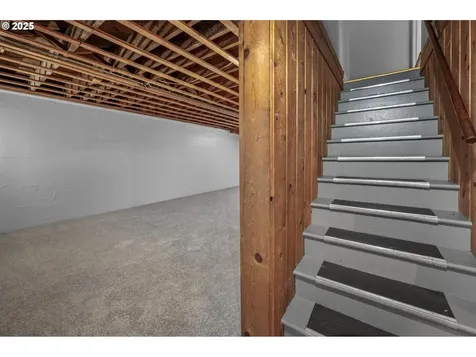 5226 NE 35th Place Portland OR 97211