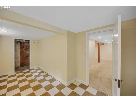 3555 NE Shaver Street Portland OR 97212