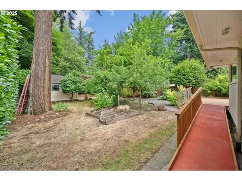 3555 NE Shaver Street Portland OR 97212