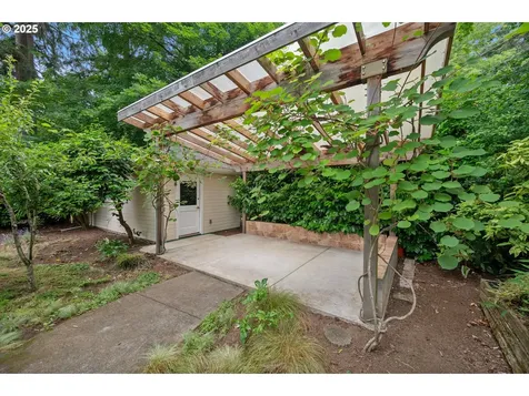 3555 NE Shaver Street Portland OR 97212