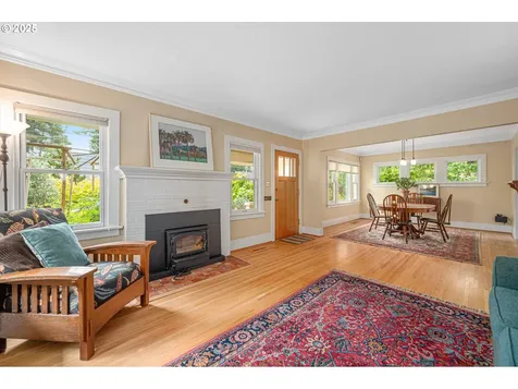 3555 NE Shaver Street Portland OR 97212