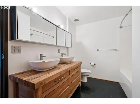 1420 NW Lovejoy Street Portland OR 97209