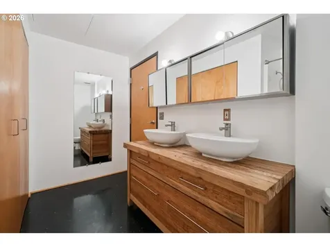 1420 NW Lovejoy Street Portland OR 97209