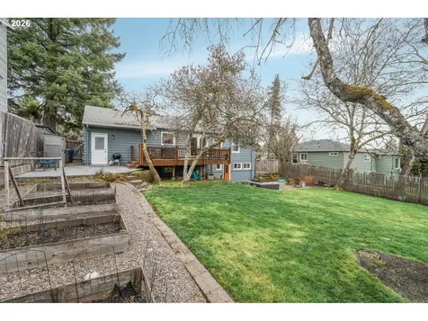 5921 SW 45th Avenue Portland OR 97221