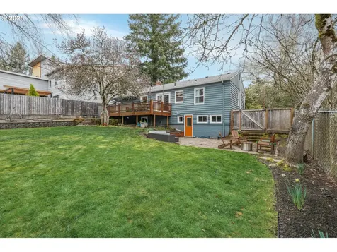 5921 SW 45th Avenue Portland OR 97221