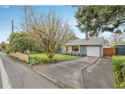 5921 SW 45th Avenue Portland OR 97221