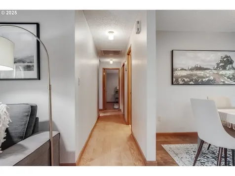 3903 SE 66th Avenue Portland OR 97206