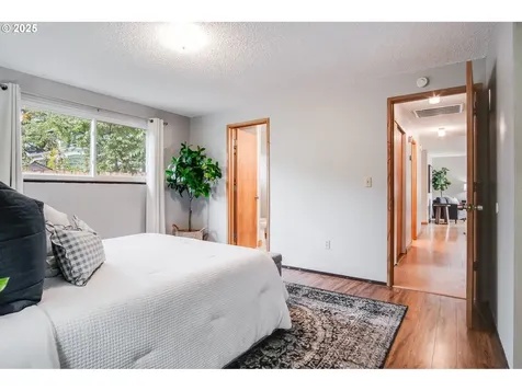 3903 SE 66th Avenue Portland OR 97206