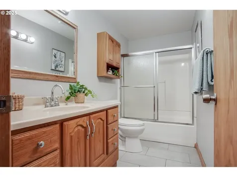 3903 SE 66th Avenue Portland OR 97206
