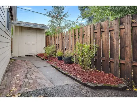 3903 SE 66th Avenue Portland OR 97206
