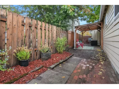 3903 SE 66th Avenue Portland OR 97206