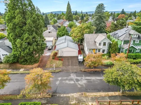 3903 SE 66th Avenue Portland OR 97206