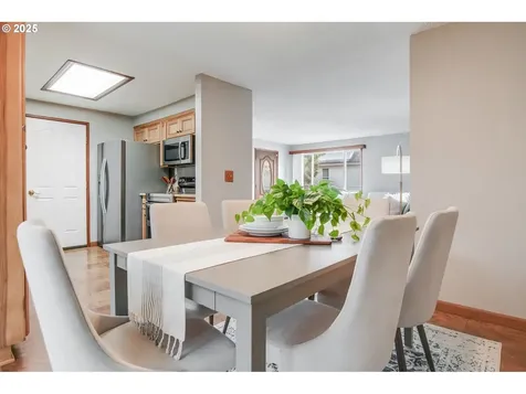 3903 SE 66th Avenue Portland OR 97206