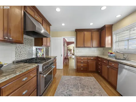 5321 SW Menefee Drive Portland OR 97239