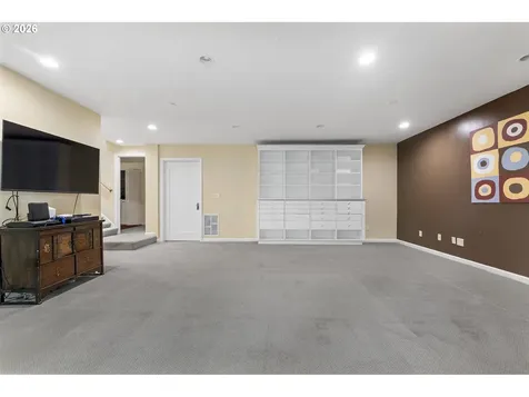 5321 SW Menefee Drive Portland OR 97239