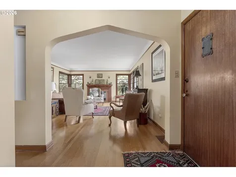 5321 SW Menefee Drive Portland OR 97239
