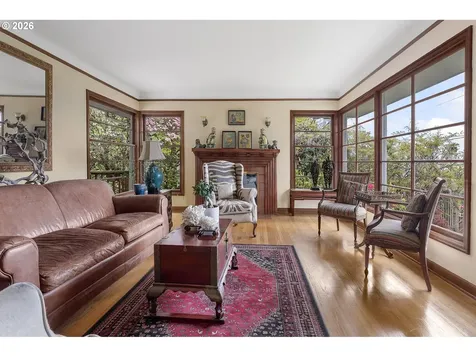 5321 SW Menefee Drive Portland OR 97239