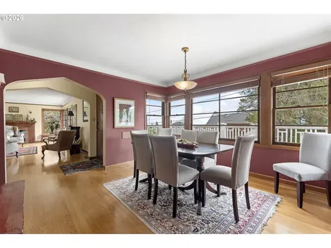 5321 SW Menefee Drive Portland OR 97239