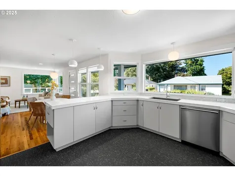 2844 SE 60th Avenue Portland OR 97206