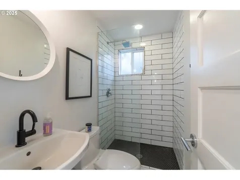 3211 F Street Vancouver WA 98663