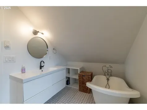 3211 F Street Vancouver WA 98663