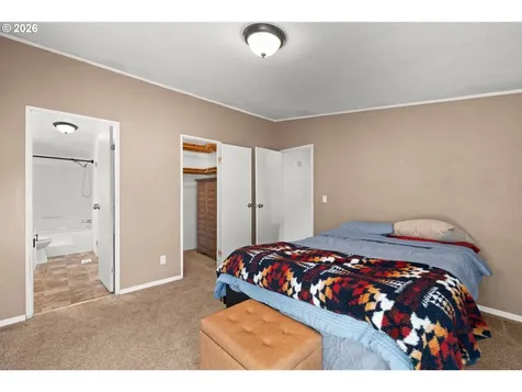 1819 SE Orient Drive Gresham OR 97080