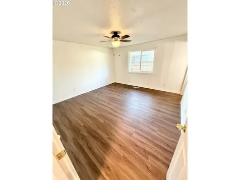 313 SE 9th Street Battle Ground WA 98604