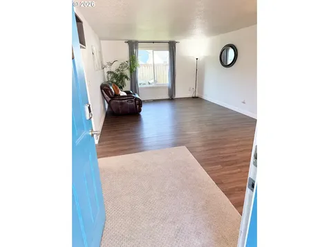 313 SE 9th Street Battle Ground WA 98604