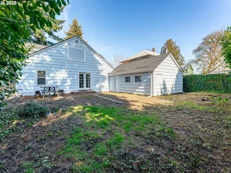 1016 NE 2nd Street Mcminnville OR 97128