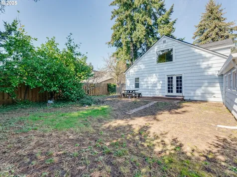 1016 NE 2nd Street Mcminnville OR 97128