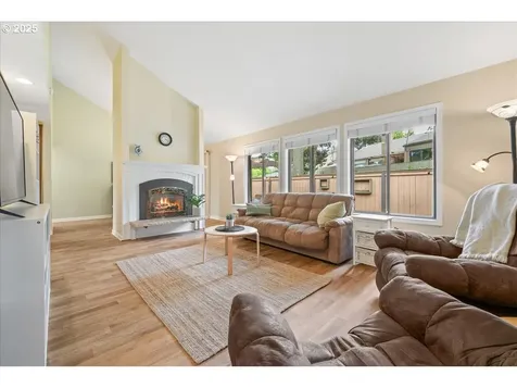 4220 NE 125th Place Portland OR 97230