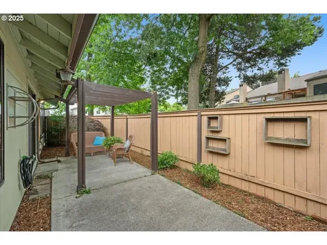 4220 NE 125th Place Portland OR 97230