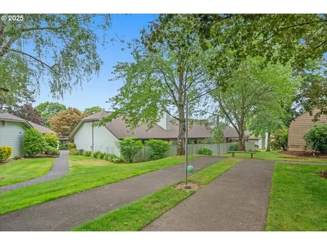 4220 NE 125th Place Portland OR 97230