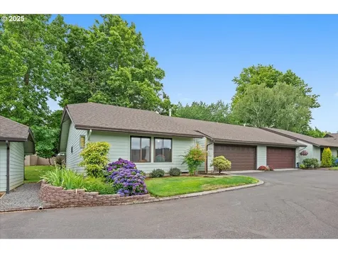4220 NE 125th Place Portland OR 97230
