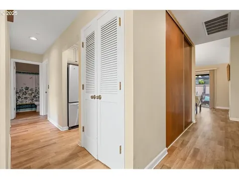 4220 NE 125th Place Portland OR 97230