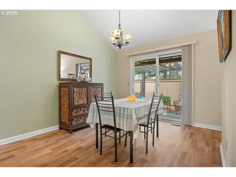 4220 NE 125th Place Portland OR 97230