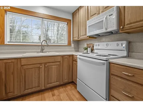 1155 18th Street NE Salem OR 97301