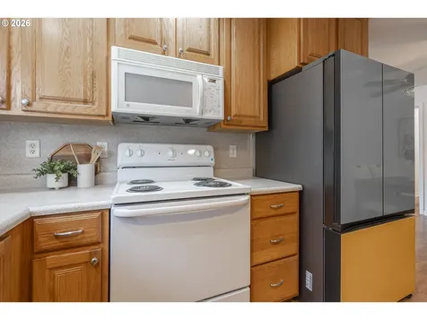 1155 18th Street NE Salem OR 97301
