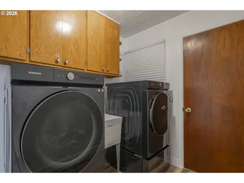 1155 18th Street NE Salem OR 97301