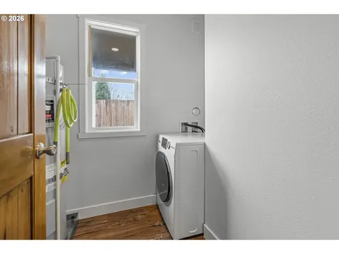 1155 18th Street NE Salem OR 97301