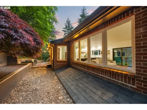 1430 SW Highland Road Portland OR 97221