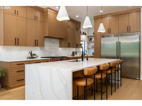 480 W U Street Washougal WA 98671