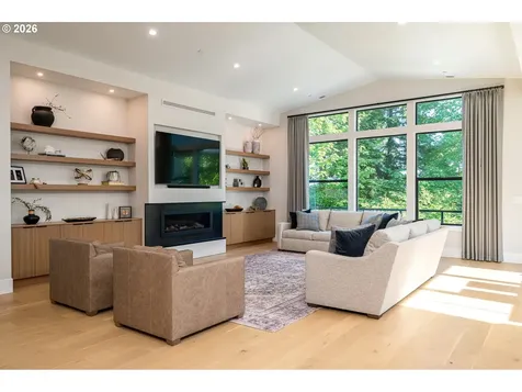 480 W U Street Washougal WA 98671