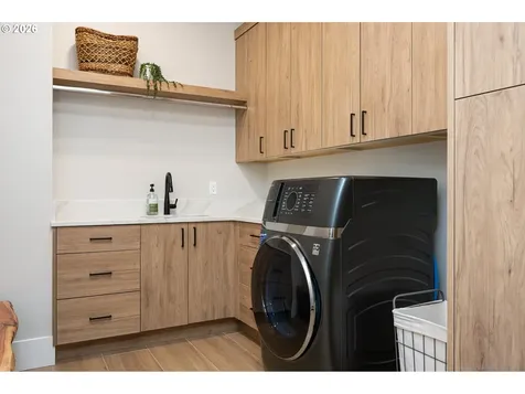 480 W U Street Washougal WA 98671