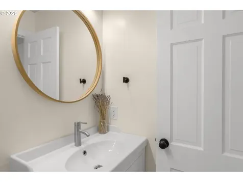 2360 NW 154th Place Beaverton OR 97006
