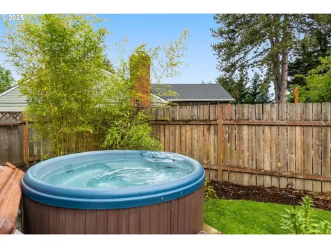 2360 NW 154th Place Beaverton OR 97006