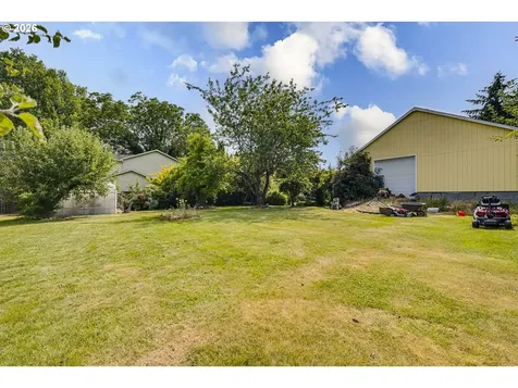 9009 N Bristol Avenue Portland OR 97203