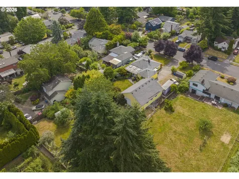9009 N Bristol Avenue Portland OR 97203