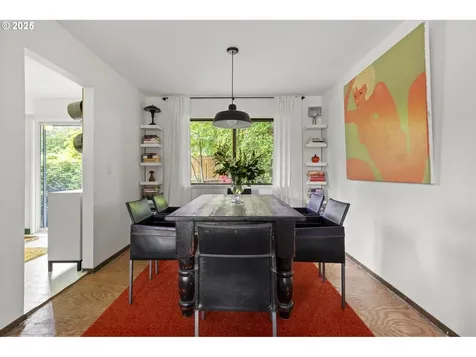 1917 SW Marigold Street Portland OR 97219